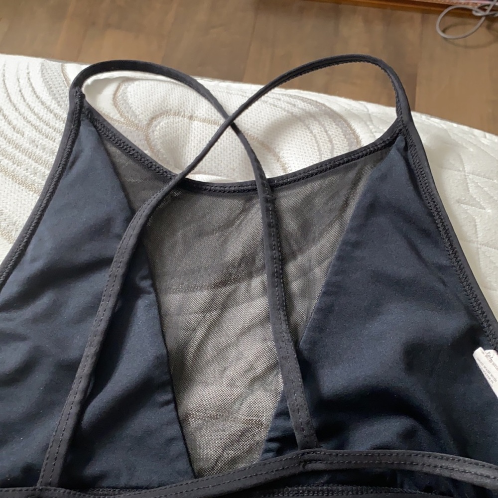 Sheer panel ruched bottom cross cross back bikini - Picture 4 of 5
